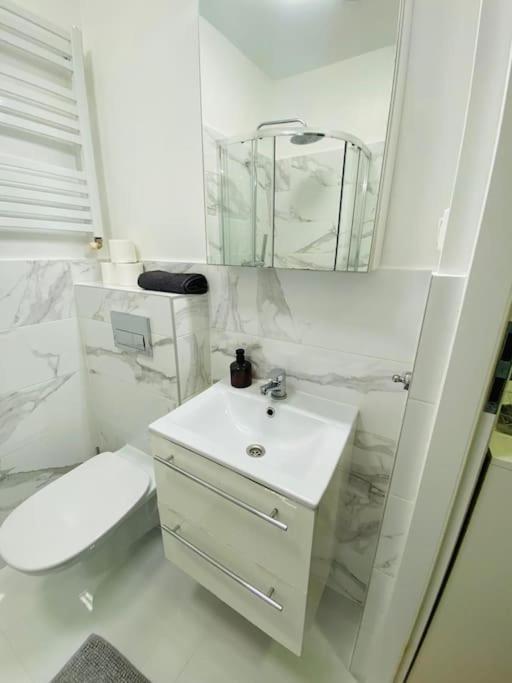 华沙Bezagenta Mozart8 Studio Easy Access To City Wifi公寓 外观 照片